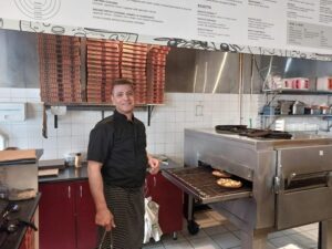 Anabella Pizza inside cafe